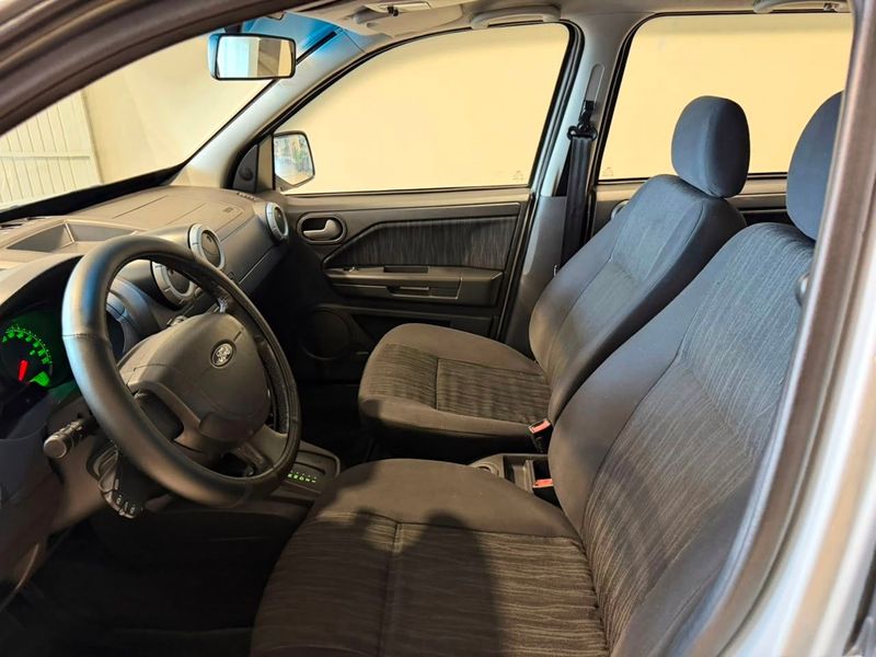 Ford Ecosport Xlt 2.0 2010/2010 SIM VEÍCULOS PORTO ALEGRE / Carros no Vale Ford Ecosport Xlt 2.0 2010/2010 SIM VEÍCULOS PORTO ALEGRE / Carros no Vale