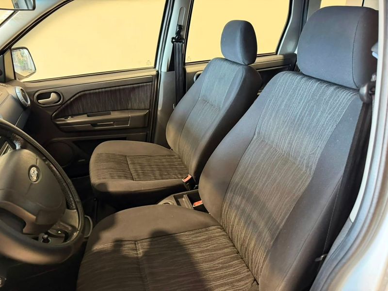 Ford Ecosport Xlt 2.0 2010/2010 SIM VEÍCULOS PORTO ALEGRE / Carros no Vale Ford Ecosport Xlt 2.0 2010/2010 SIM VEÍCULOS PORTO ALEGRE / Carros no Vale