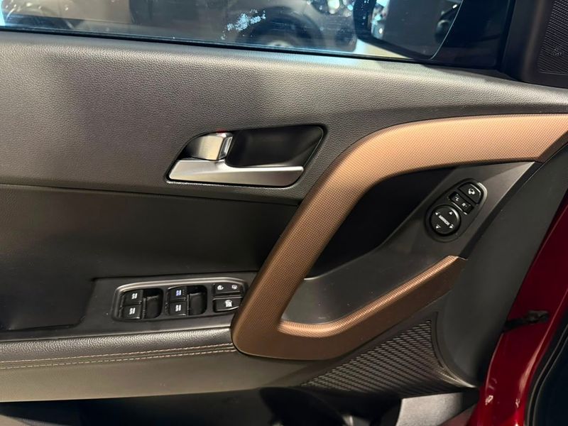 Hyundai Creta Prestige 2.0 16v 2017/2017 SIM VEÍCULOS PORTO ALEGRE / Carros no Vale Hyundai Creta Prestige 2.0 16v 2017/2017 SIM VEÍCULOS PORTO ALEGRE / Carros no Vale