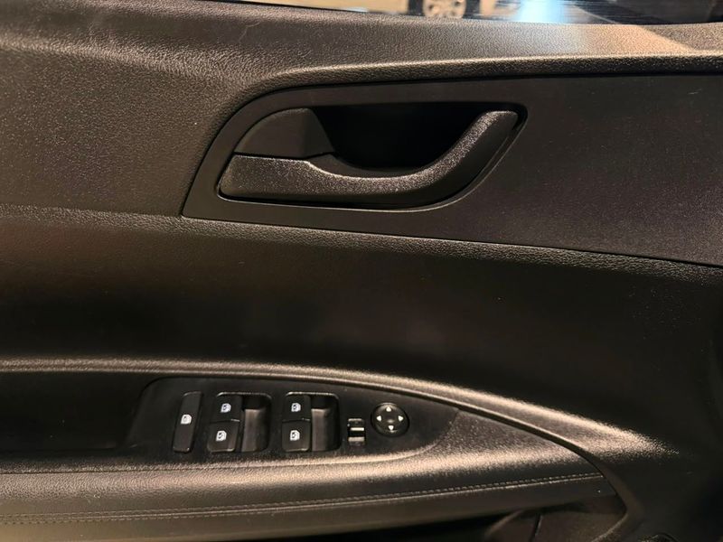 Hyundai Hb20 1.0 Comfort Plus 2024/2025 SIM VEÍCULOS PORTO ALEGRE / Carros no Vale