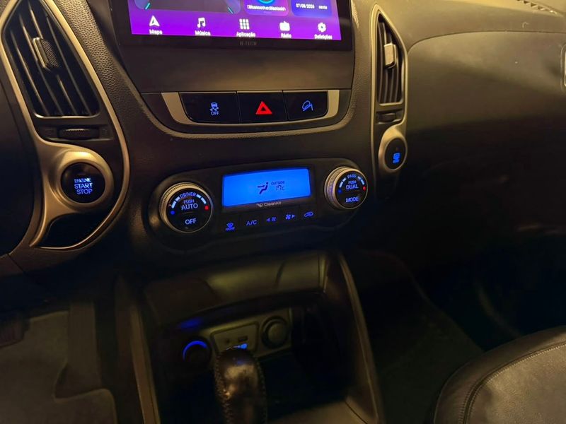Hyundai Ix35 2.0 2011/2012 SIM VEÍCULOS PORTO ALEGRE / Carros no Vale