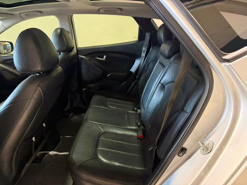 Hyundai Ix35 2.0 2011/2012 SIM VEÍCULOS PORTO ALEGRE / Carros no Vale