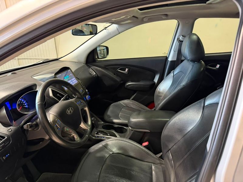 Hyundai Ix35 2.0 2011/2012 SIM VEÍCULOS PORTO ALEGRE / Carros no Vale