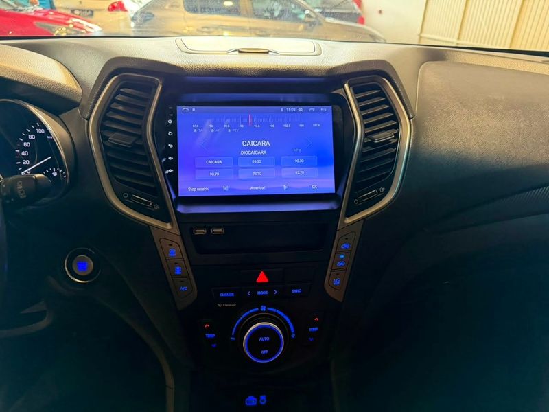 Hyundai Santa Fe V6 3.3 7 Lugares 2017/2018 SIM VEÍCULOS PORTO ALEGRE / Carros no Vale Hyundai Santa Fe V6 3.3 7 Lugares 2017/2018 SIM VEÍCULOS PORTO ALEGRE / Carros no Vale