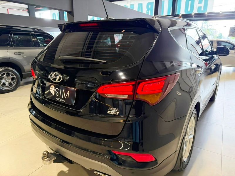 Hyundai Santa Fe V6 3.3 7 Lugares 2017/2018 SIM VEÍCULOS PORTO ALEGRE / Carros no Vale Hyundai Santa Fe V6 3.3 7 Lugares 2017/2018 SIM VEÍCULOS PORTO ALEGRE / Carros no Vale