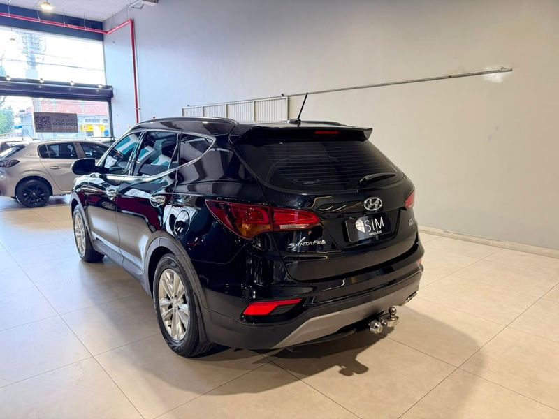 Hyundai Santa Fe V6 3.3 7 Lugares 2017/2018 SIM VEÍCULOS PORTO ALEGRE / Carros no Vale Hyundai Santa Fe V6 3.3 7 Lugares 2017/2018 SIM VEÍCULOS PORTO ALEGRE / Carros no Vale
