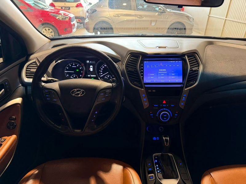 Hyundai Santa Fe V6 3.3 7 Lugares 2017/2018 SIM VEÍCULOS PORTO ALEGRE / Carros no Vale Hyundai Santa Fe V6 3.3 7 Lugares 2017/2018 SIM VEÍCULOS PORTO ALEGRE / Carros no Vale
