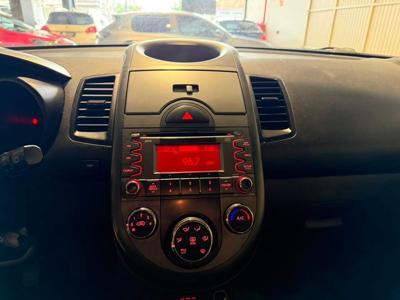 Kia Soul Ex 1.6 Ff 2011/2012 SIM VEÍCULOS PORTO ALEGRE / Carros no Vale