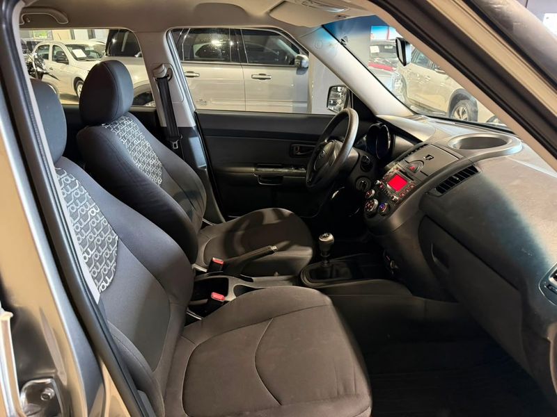 Kia Soul Ex 1.6 Ff 2011/2012 SIM VEÍCULOS PORTO ALEGRE / Carros no Vale