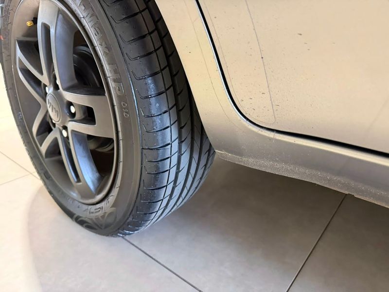 Kia Soul Ex 1.6 Ff 2011/2012 SIM VEÍCULOS PORTO ALEGRE / Carros no Vale