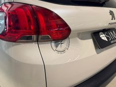 Peugeot 2008 Crossway 1.6 16v 2016/2017 SIM VEÍCULOS PORTO ALEGRE / Carros no Vale