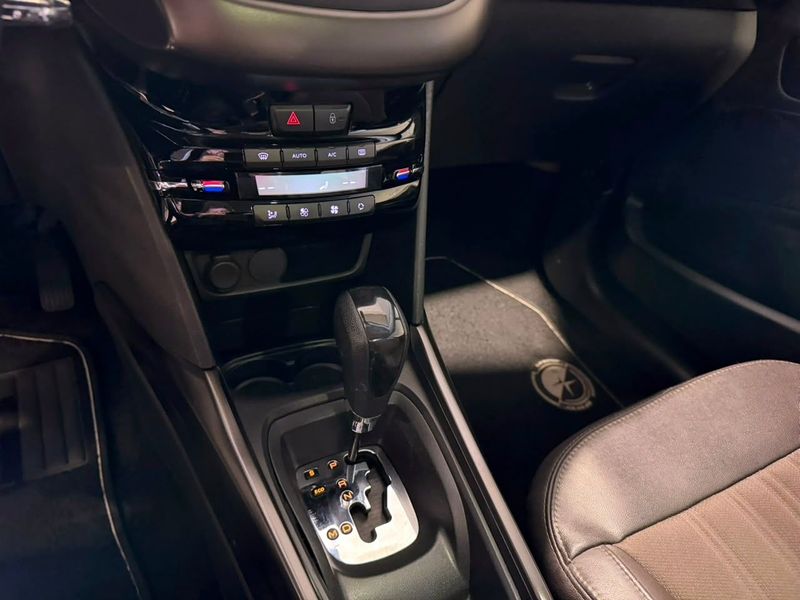 Peugeot 2008 Crossway 1.6 16v 2018/2019 SIM VEÍCULOS PORTO ALEGRE / Carros no Vale Peugeot 2008 Crossway 1.6 16v 2018/2019 SIM VEÍCULOS PORTO ALEGRE / Carros no Vale