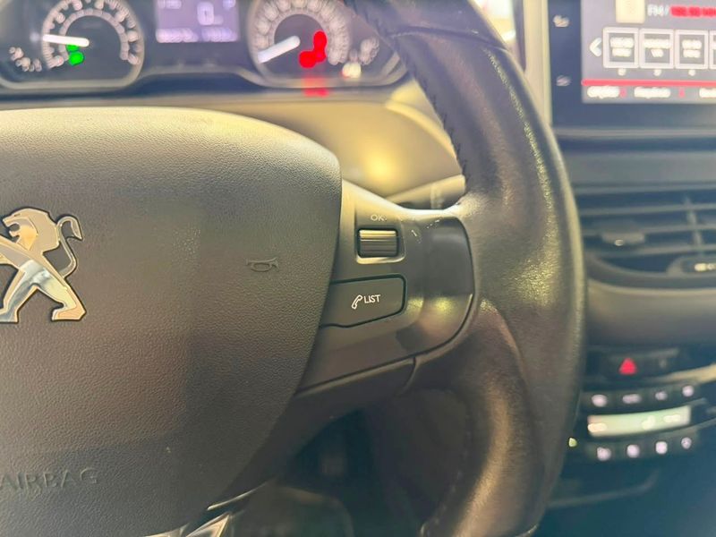 Peugeot 2008 Crossway 1.6 16v 2018/2019 SIM VEÍCULOS PORTO ALEGRE / Carros no Vale Peugeot 2008 Crossway 1.6 16v 2018/2019 SIM VEÍCULOS PORTO ALEGRE / Carros no Vale