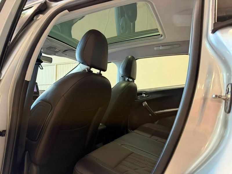 Peugeot 2008 Crossway 1.6 16v 2018/2019 SIM VEÍCULOS PORTO ALEGRE / Carros no Vale Peugeot 2008 Crossway 1.6 16v 2018/2019 SIM VEÍCULOS PORTO ALEGRE / Carros no Vale