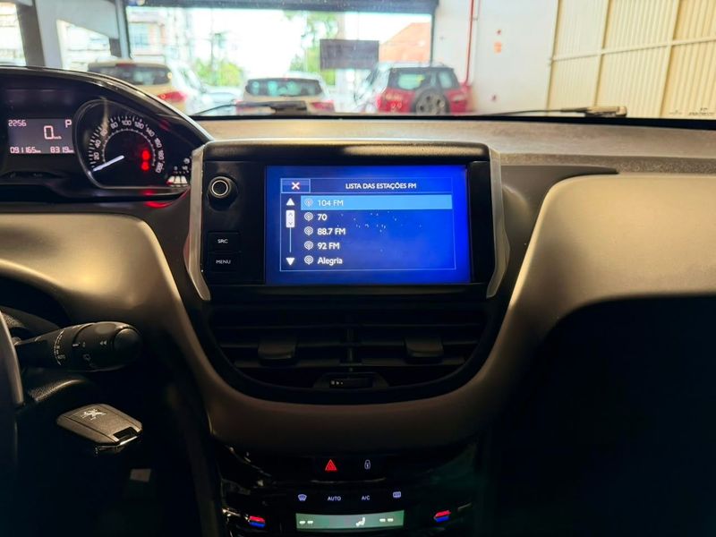 Peugeot 208 Griffe 1.6 16v 2016/2017 SIM VEÍCULOS PORTO ALEGRE / Carros no Vale Peugeot 208 Griffe 1.6 16v 2016/2017 SIM VEÍCULOS PORTO ALEGRE / Carros no Vale