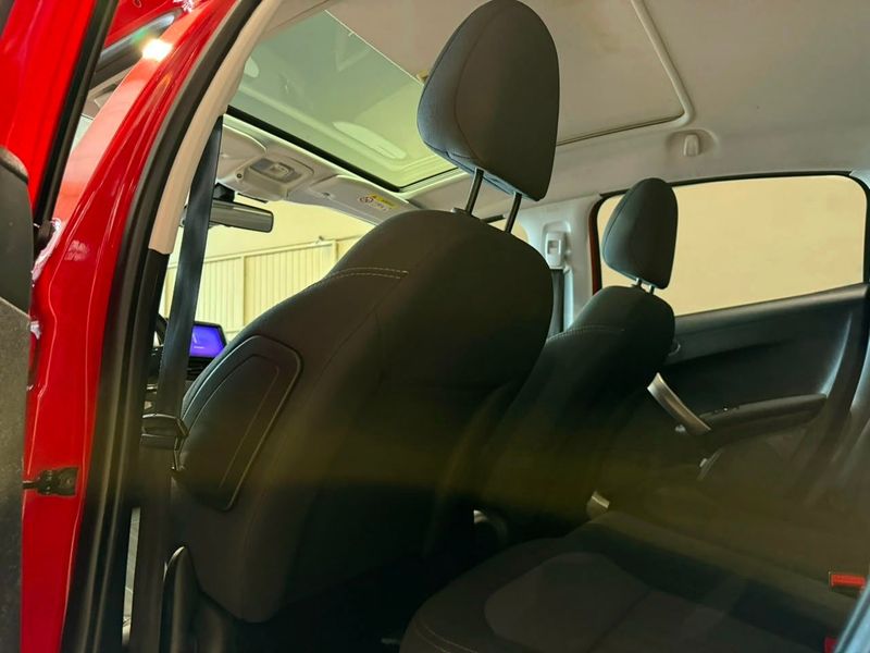 Peugeot 208 Griffe 1.6 16v 2016/2017 SIM VEÍCULOS PORTO ALEGRE / Carros no Vale Peugeot 208 Griffe 1.6 16v 2016/2017 SIM VEÍCULOS PORTO ALEGRE / Carros no Vale