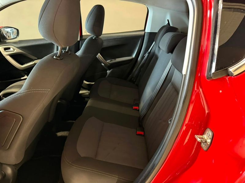 Peugeot 208 Griffe 1.6 16v 2016/2017 SIM VEÍCULOS PORTO ALEGRE / Carros no Vale Peugeot 208 Griffe 1.6 16v 2016/2017 SIM VEÍCULOS PORTO ALEGRE / Carros no Vale