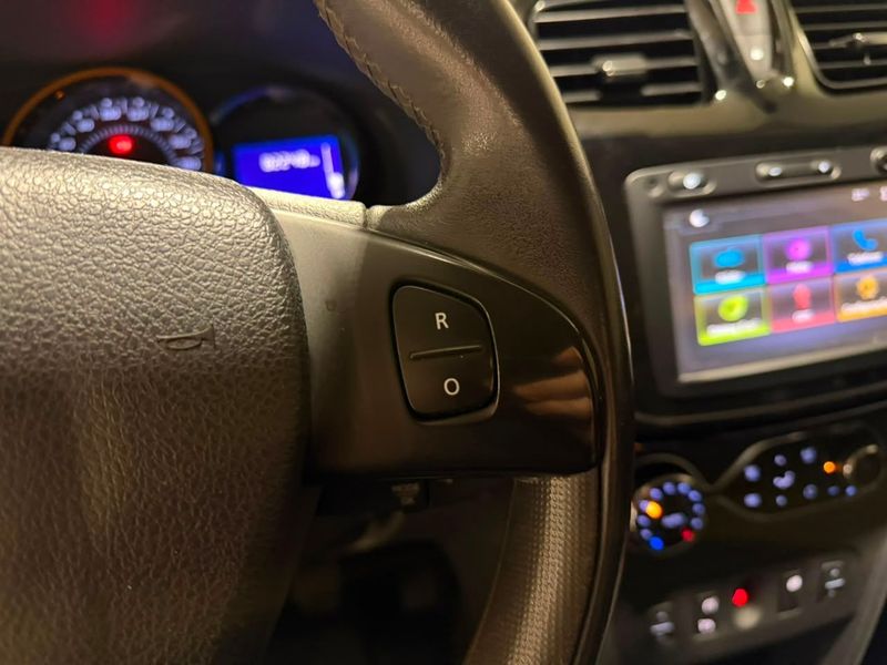 Renault Sandero 1.6 16v Sce Stepway 2018/2019 SIM VEÍCULOS PORTO ALEGRE / Carros no Vale Renault Sandero 1.6 16v Sce Stepway 2018/2019 SIM VEÍCULOS PORTO ALEGRE / Carros no Vale