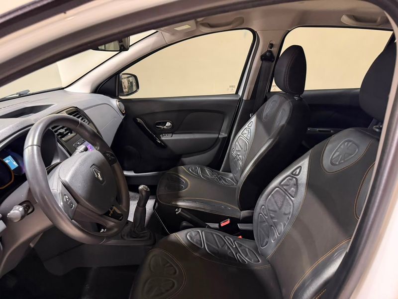 Renault Sandero 1.6 16v Sce Stepway 2018/2019 SIM VEÍCULOS PORTO ALEGRE / Carros no Vale Renault Sandero 1.6 16v Sce Stepway 2018/2019 SIM VEÍCULOS PORTO ALEGRE / Carros no Vale