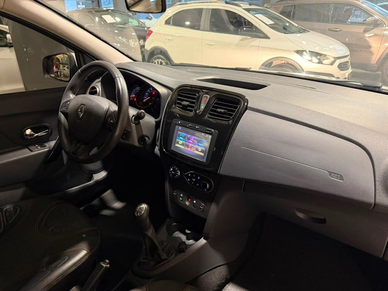 Renault Sandero 1.6 16v Sce Stepway 2018/2019 SIM VEÍCULOS PORTO ALEGRE / Carros no Vale Renault Sandero 1.6 16v Sce Stepway 2018/2019 SIM VEÍCULOS PORTO ALEGRE / Carros no Vale