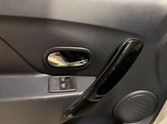 Renault Sandero 1.6 16v Sce Stepway 2018/2019 SIM VEÍCULOS PORTO ALEGRE / Carros no Vale