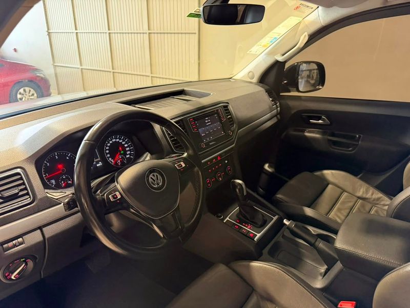 Volkswagen Amarok 3.0 V6 Tdi Highline Cd 4motion 2023/2024 SIM VEÍCULOS PORTO ALEGRE / Carros no Vale