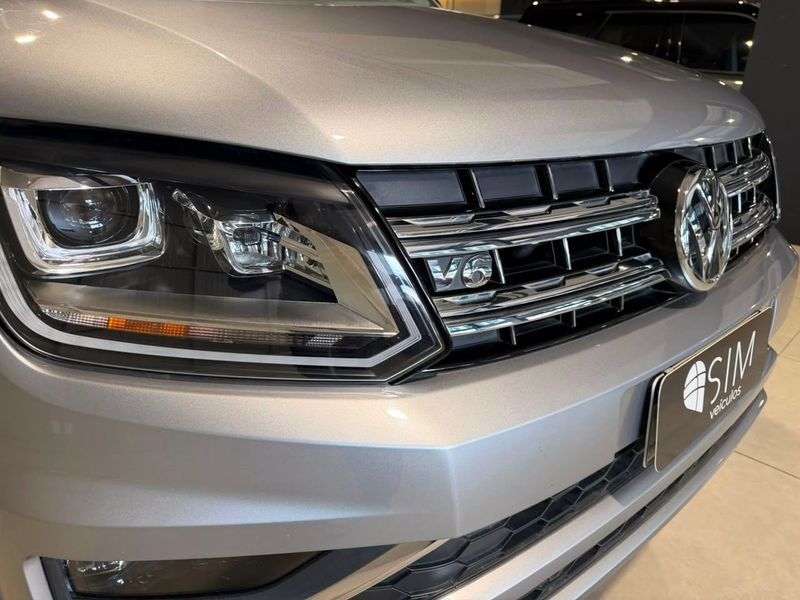 Volkswagen Amarok 3.0 V6 Tdi Highline Cd 4motion 2023/2024 SIM VEÍCULOS PORTO ALEGRE / Carros no Vale