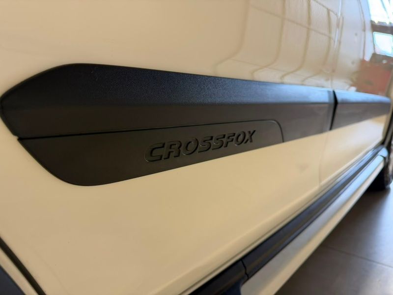 Volkswagen Crossfox 1.6 Gii 2012/2013 SIM VEÍCULOS PORTO ALEGRE / Carros no Vale Volkswagen Crossfox 1.6 Gii 2012/2013 SIM VEÍCULOS PORTO ALEGRE / Carros no Vale
