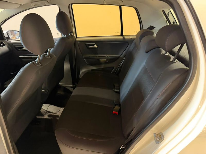 Volkswagen Crossfox 1.6 Gii 2012/2013 SIM VEÍCULOS PORTO ALEGRE / Carros no Vale Volkswagen Crossfox 1.6 Gii 2012/2013 SIM VEÍCULOS PORTO ALEGRE / Carros no Vale