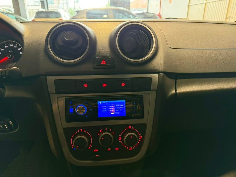 Volkswagen Gol 1.0 2011/2012 SIM VEÍCULOS PORTO ALEGRE / Carros no Vale Volkswagen Gol 1.0 2011/2012 SIM VEÍCULOS PORTO ALEGRE / Carros no Vale