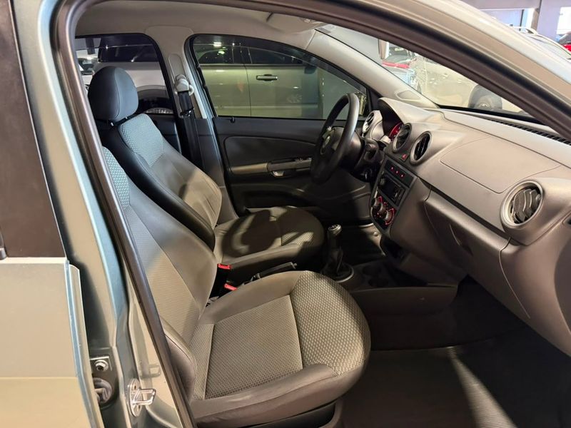 Volkswagen Gol 1.0 2011/2012 SIM VEÍCULOS PORTO ALEGRE / Carros no Vale Volkswagen Gol 1.0 2011/2012 SIM VEÍCULOS PORTO ALEGRE / Carros no Vale