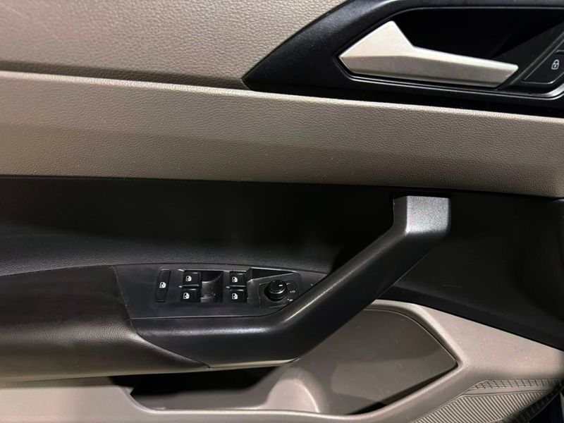 Volkswagen Polo Comfort 200 Tsi 1.0 12v 2018/2019 SIM VEÍCULOS PORTO ALEGRE / Carros no Vale Volkswagen Polo Comfort 200 Tsi 1.0 12v 2018/2019 SIM VEÍCULOS PORTO ALEGRE / Carros no Vale