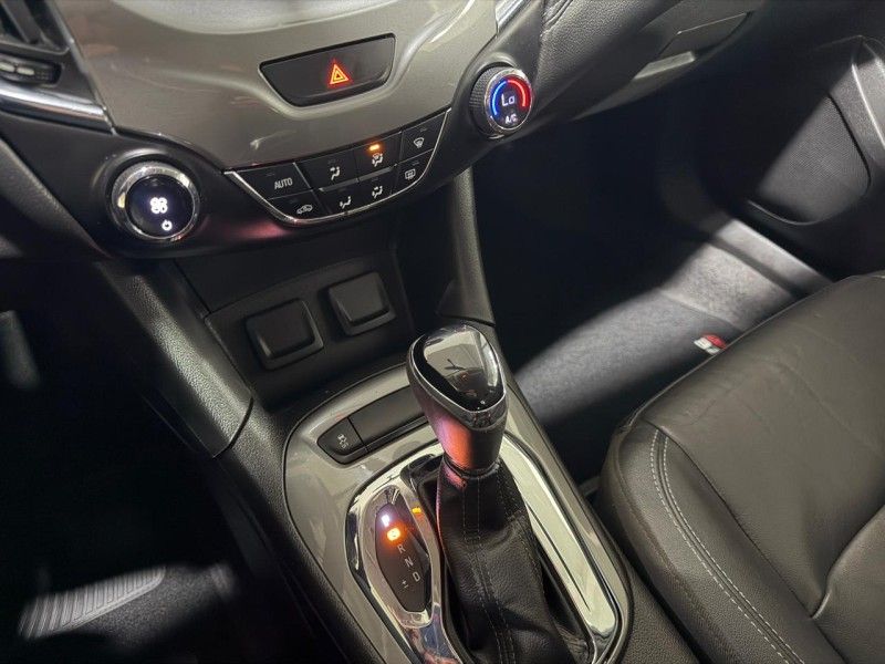 CHEVROLET CRUZE 1.4 TURBO LT 16V 2017/2017 SUL SERRA MOTORS CAXIAS DO SUL / Carros no Vale CHEVROLET CRUZE 1.4 TURBO LT 16V 2017/2017 SUL SERRA MOTORS CAXIAS DO SUL / Carros no Vale