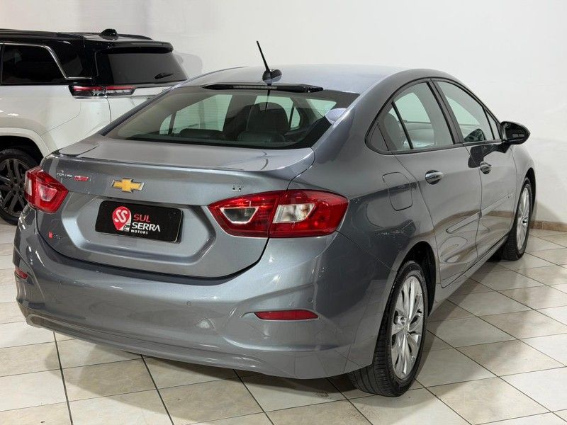CHEVROLET CRUZE 1.4 TURBO LT 16V 2017/2017 SUL SERRA MOTORS CAXIAS DO SUL / Carros no Vale CHEVROLET CRUZE 1.4 TURBO LT 16V 2017/2017 SUL SERRA MOTORS CAXIAS DO SUL / Carros no Vale