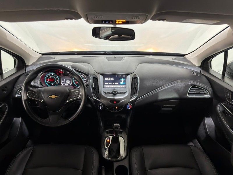 CHEVROLET CRUZE 1.4 TURBO LT 16V 2017/2017 SUL SERRA MOTORS CAXIAS DO SUL / Carros no Vale CHEVROLET CRUZE 1.4 TURBO LT 16V 2017/2017 SUL SERRA MOTORS CAXIAS DO SUL / Carros no Vale