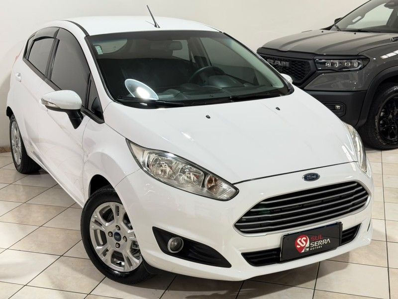 FORD FIESTA 1.6 SE HATCH 16V 2015/2015 SUL SERRA MOTORS CAXIAS DO SUL / Carros no Vale