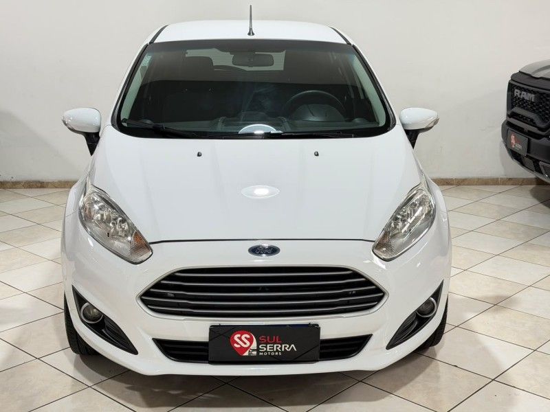 FORD FIESTA 1.6 SE HATCH 16V 2015/2015 SUL SERRA MOTORS CAXIAS DO SUL / Carros no Vale