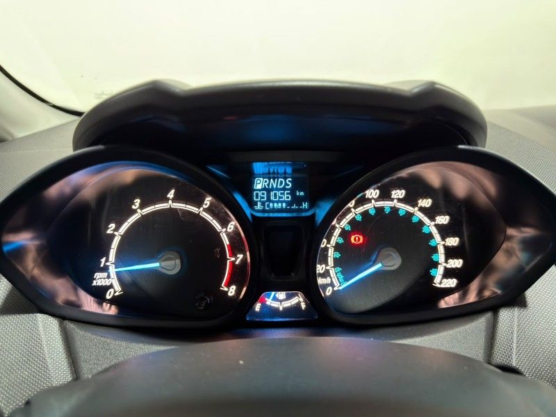 FORD FIESTA 1.6 SE HATCH 16V 2015/2015 SUL SERRA MOTORS CAXIAS DO SUL / Carros no Vale