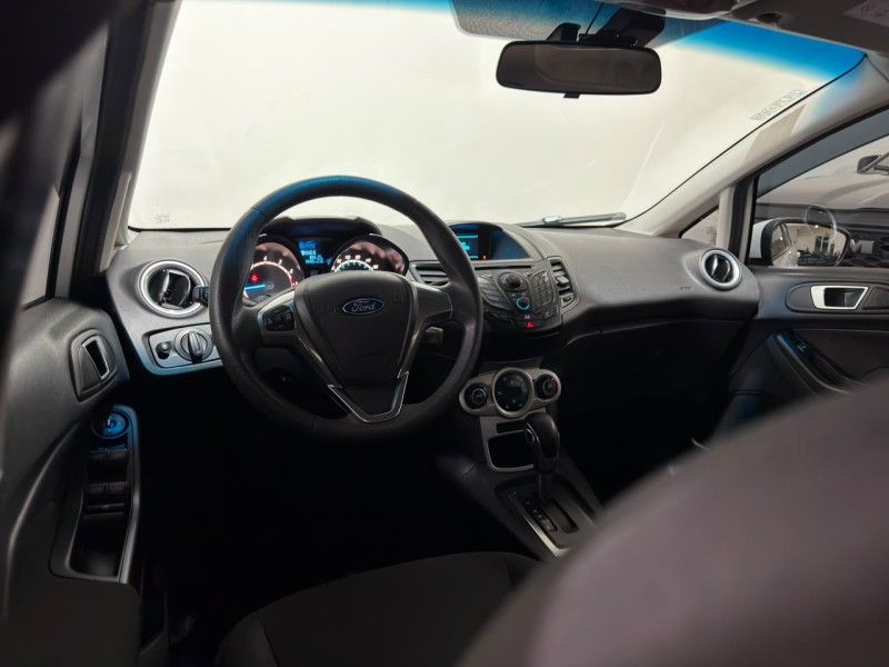 FORD FIESTA 1.6 SE HATCH 16V 2015/2015 SUL SERRA MOTORS CAXIAS DO SUL / Carros no Vale
