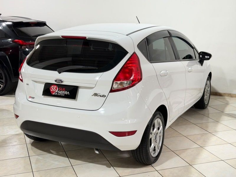FORD FIESTA 1.6 SE HATCH 16V 2015/2015 SUL SERRA MOTORS CAXIAS DO SUL / Carros no Vale