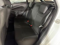 FORD FIESTA 1.6 SE HATCH 16V 2015/2015 SUL SERRA MOTORS CAXIAS DO SUL / Carros no Vale