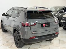 JEEP COMPASS 1.3 NIGHT EAGLE LONGITUDE 2024/2025 SUL SERRA MOTORS CAXIAS DO SUL / Carros no Vale