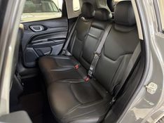 JEEP COMPASS 1.3 NIGHT EAGLE LONGITUDE 2024/2025 SUL SERRA MOTORS CAXIAS DO SUL / Carros no Vale