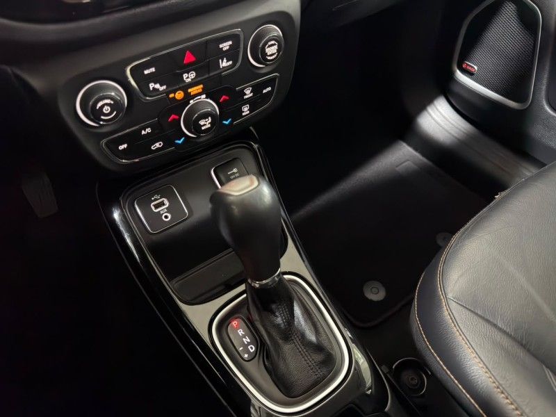 JEEP COMPASS 2.0 16V LIMITED 2017/2017 SUL SERRA MOTORS CAXIAS DO SUL / Carros no Vale JEEP COMPASS 2.0 16V LIMITED 2017/2017 SUL SERRA MOTORS CAXIAS DO SUL / Carros no Vale