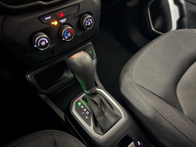 JEEP RENEGADE 1.8 16V 2020/2020 SUL SERRA MOTORS CAXIAS DO SUL / Carros no Vale