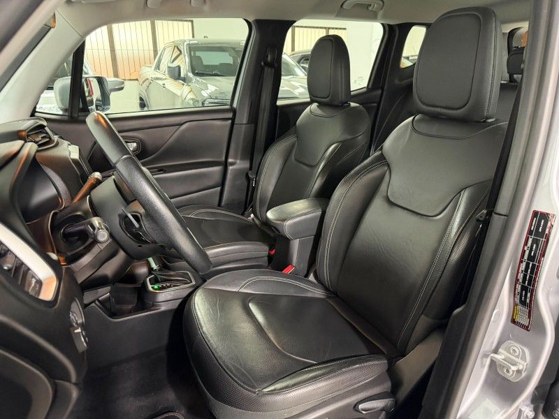 JEEP RENEGADE 1.8 16V LONGITUDE 2020/2020 SUL SERRA MOTORS CAXIAS DO SUL / Carros no Vale JEEP RENEGADE 1.8 16V LONGITUDE 2020/2020 SUL SERRA MOTORS CAXIAS DO SUL / Carros no Vale