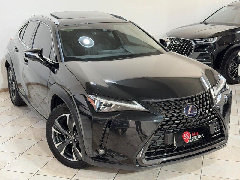 LEXUS UX 250H 2.0 16V LUXURY HÍBRIDO 2021/2022 SUL SERRA MOTORS CAXIAS DO SUL / Carros no Vale LEXUS UX 250H 2.0 16V LUXURY HÍBRIDO 2021/2022 SUL SERRA MOTORS CAXIAS DO SUL / Carros no Vale