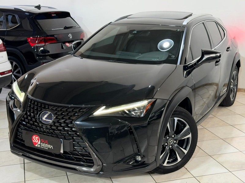 LEXUS UX 250H 2.0 16V LUXURY HÍBRIDO 2021/2022 SUL SERRA MOTORS CAXIAS DO SUL / Carros no Vale LEXUS UX 250H 2.0 16V LUXURY HÍBRIDO 2021/2022 SUL SERRA MOTORS CAXIAS DO SUL / Carros no Vale