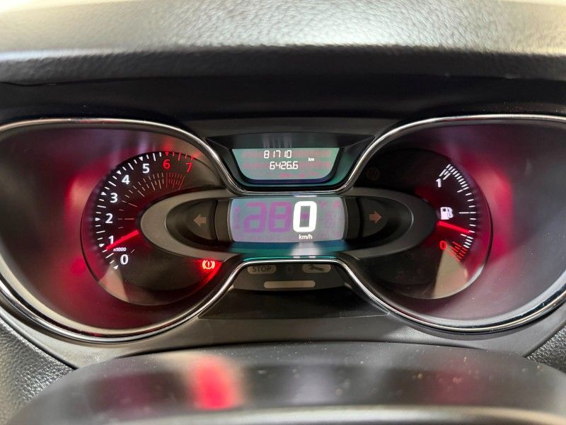 RENAULT CAPTUR 1.6 16V SCE ZEN 2017/2018 SUL SERRA MOTORS CAXIAS DO SUL / Carros no Vale RENAULT CAPTUR 1.6 16V SCE ZEN 2017/2018 SUL SERRA MOTORS CAXIAS DO SUL / Carros no Vale