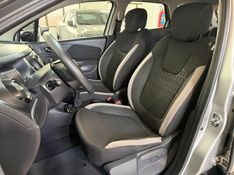 RENAULT CAPTUR 1.6 16V SCE ZEN 2017/2018 SUL SERRA MOTORS CAXIAS DO SUL / Carros no Vale
